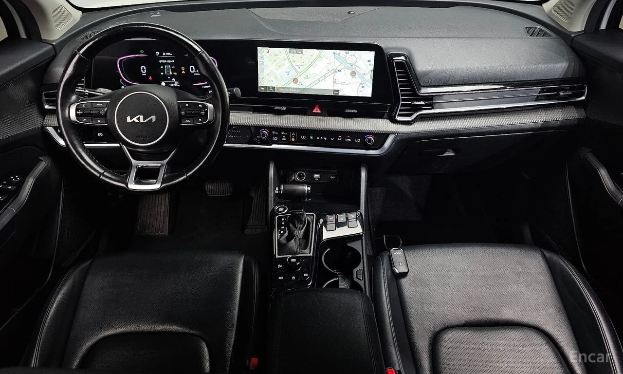 Kia Sportage 1.6T Trendy* HARMAN KARDON* ПОДГРЕВ* КАМЕРА* , снимка 8 - Автомобили и джипове - 54766015