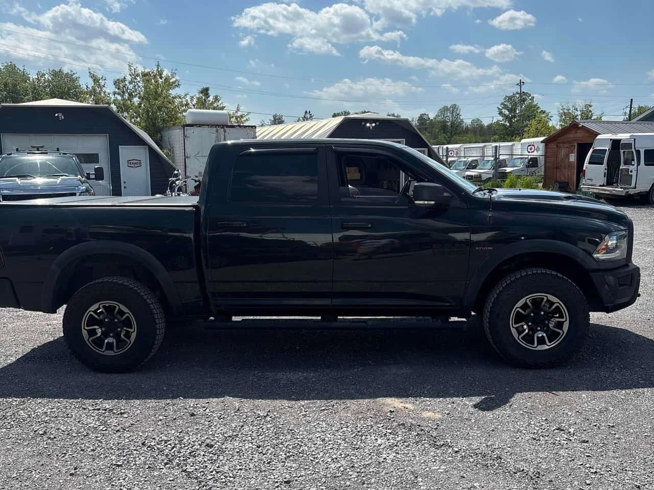 Dodge RAM 1500 * REBEL * CARFAX * БЕЗ ПЪРВОНАЧАЛНА ВНОСКА, снимка 5 - Автомобили и джипове - 54778122