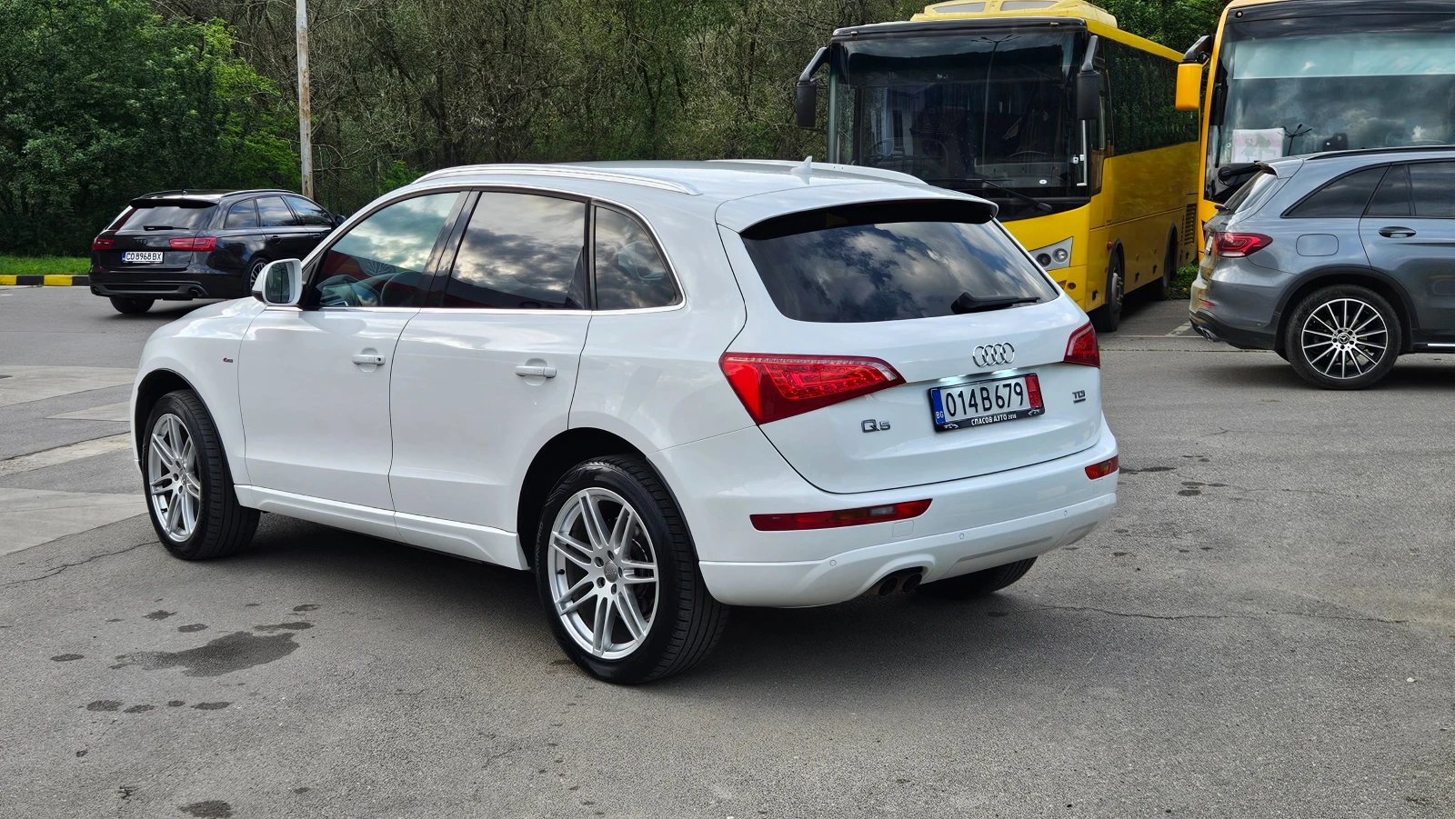 Audi Q5 2.0 QUATTRO/NAVIG/KSENON, снимка 4 - Автомобили и джипове - 54807196