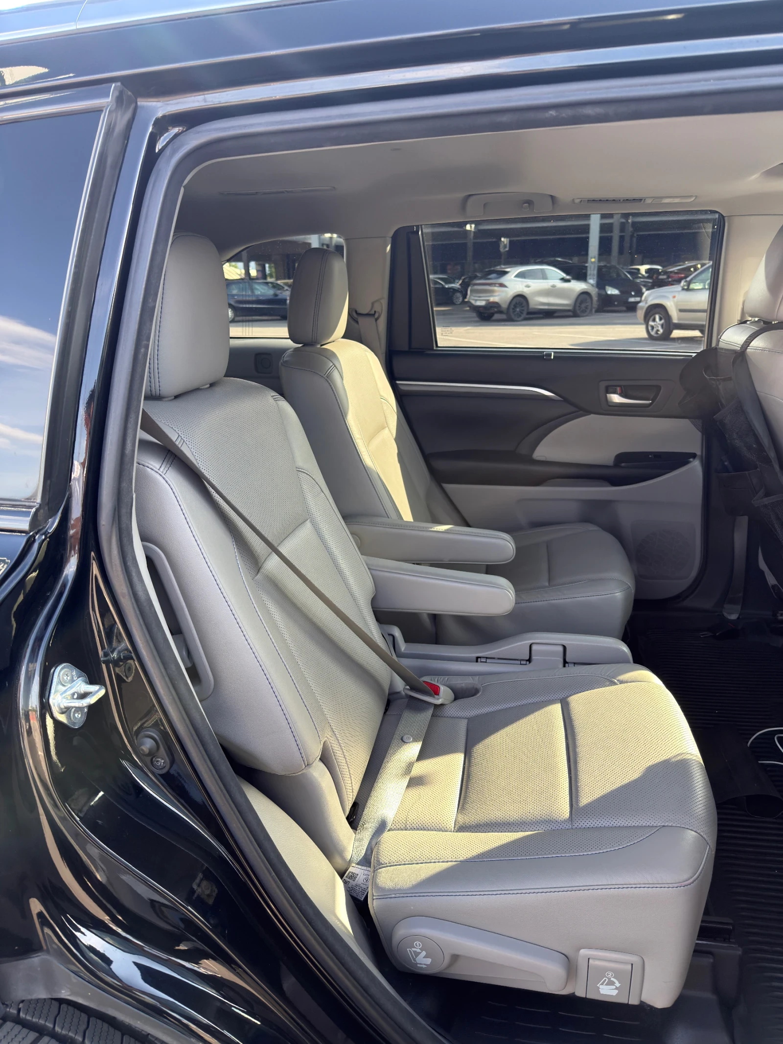 Toyota Highlander LIMITED, снимка 7 - Автомобили и джипове - 56177048