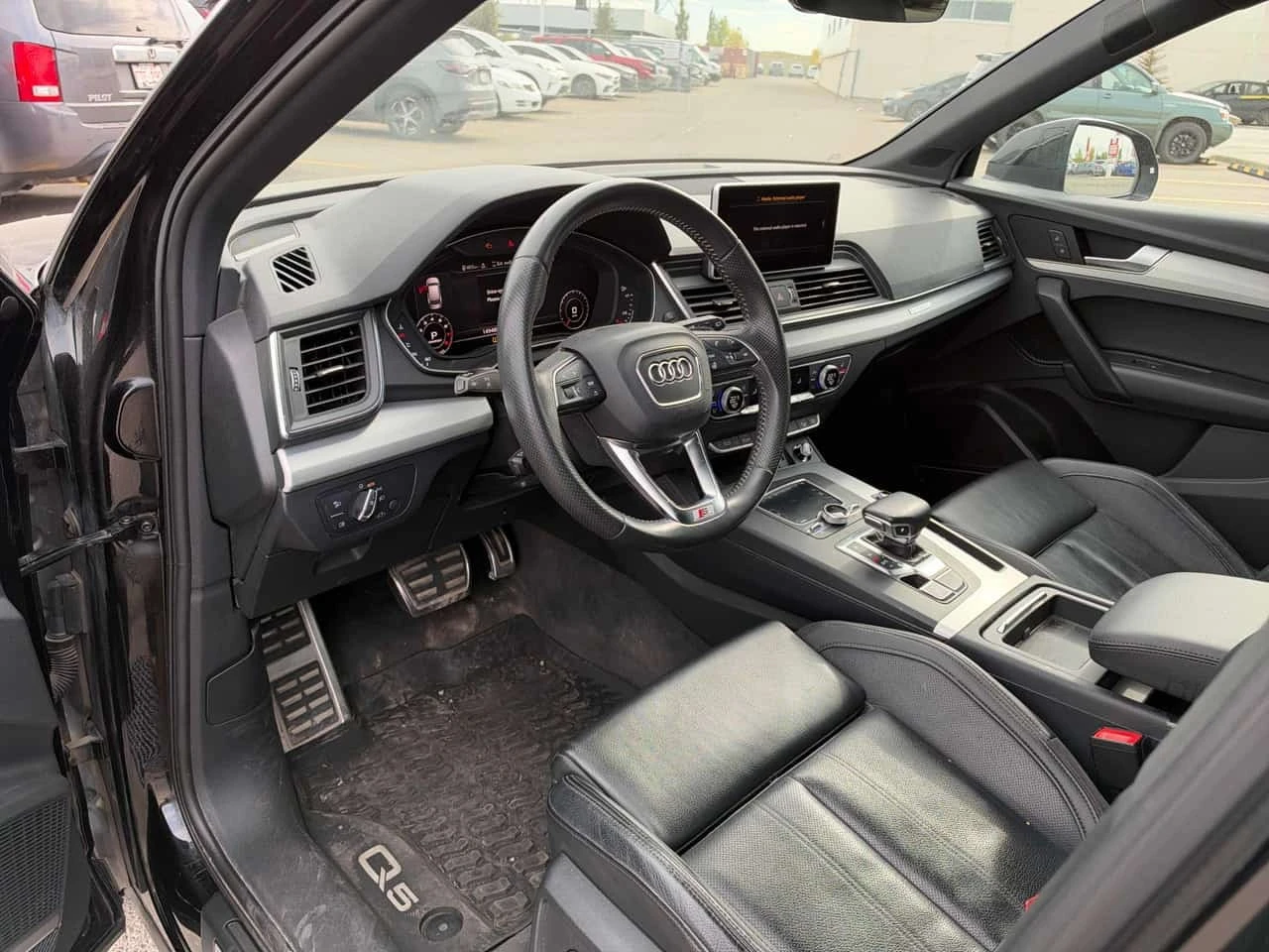 Audi Q5 * Technik * CARFAX * ОПЦИЯ ЗА ФИНАНСИРАНЕ, снимка 5 - Автомобили и джипове - 56208358