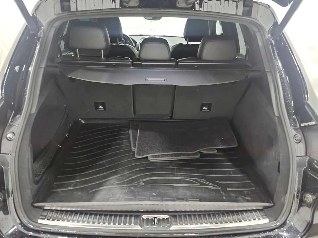 Porsche Cayenne * Turbo * CARFAX * ОПЦИЯ ЗА ФИНАНСИРАНЕ * , снимка 11 - Автомобили и джипове - 56324148