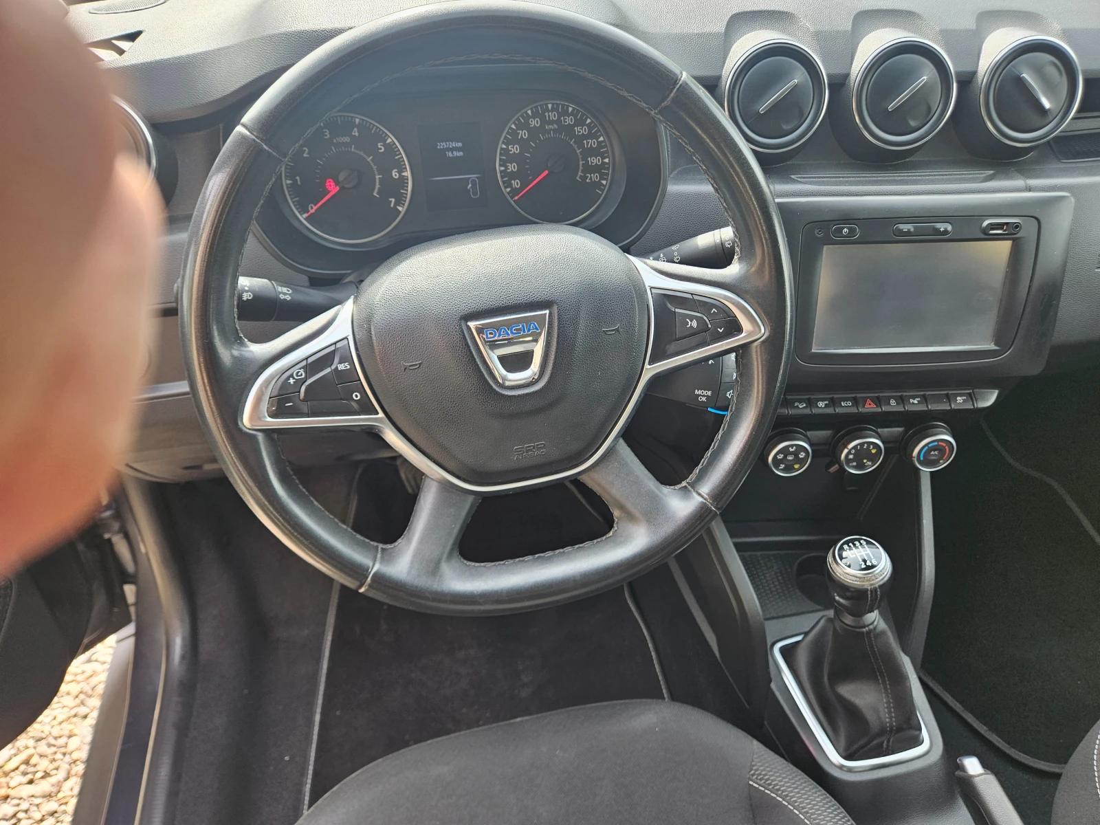 Dacia Duster 4X4 , снимка 10 - Автомобили и джипове - 56438106