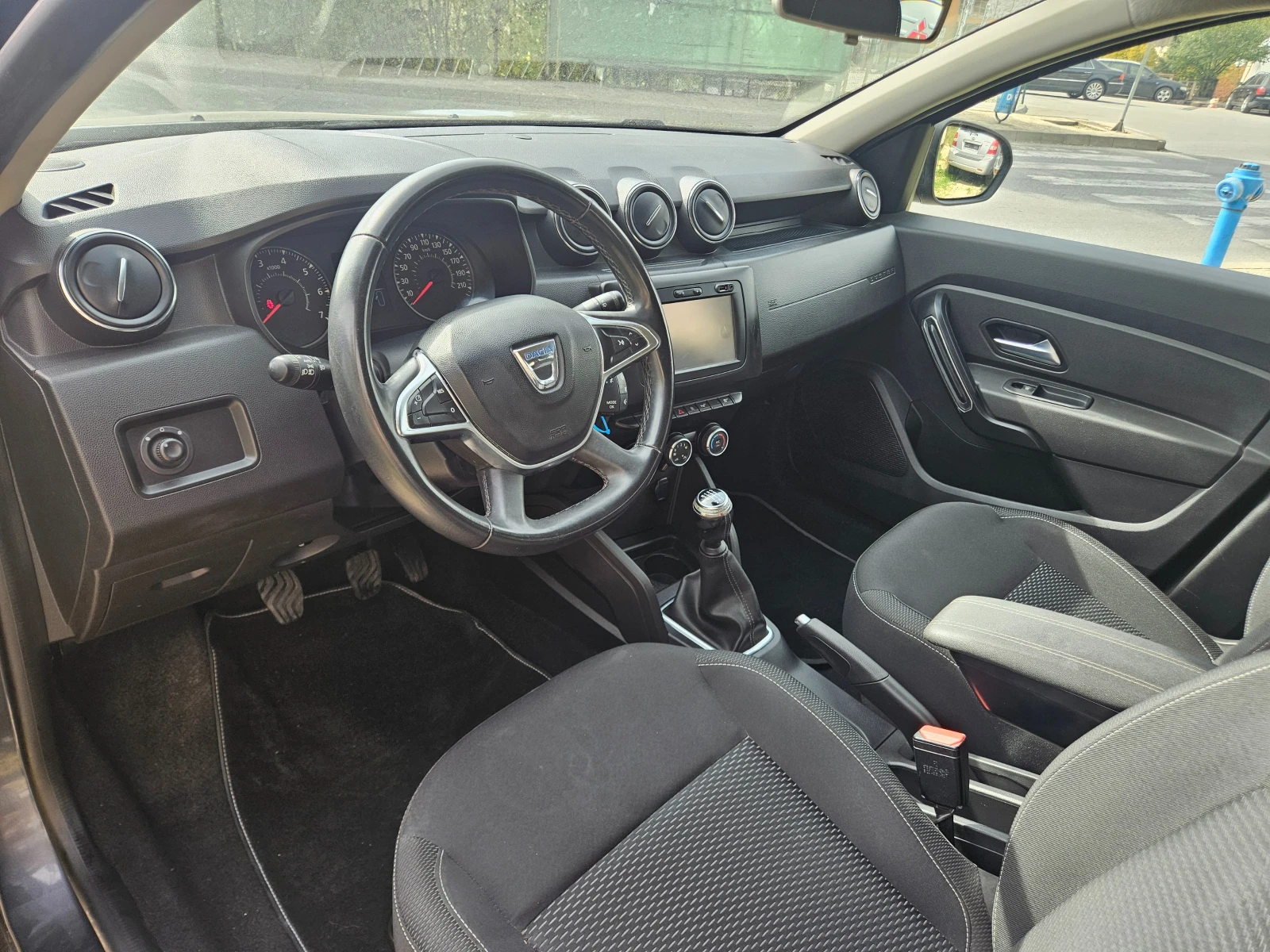 Dacia Duster 4X4 , снимка 9 - Автомобили и джипове - 56438106