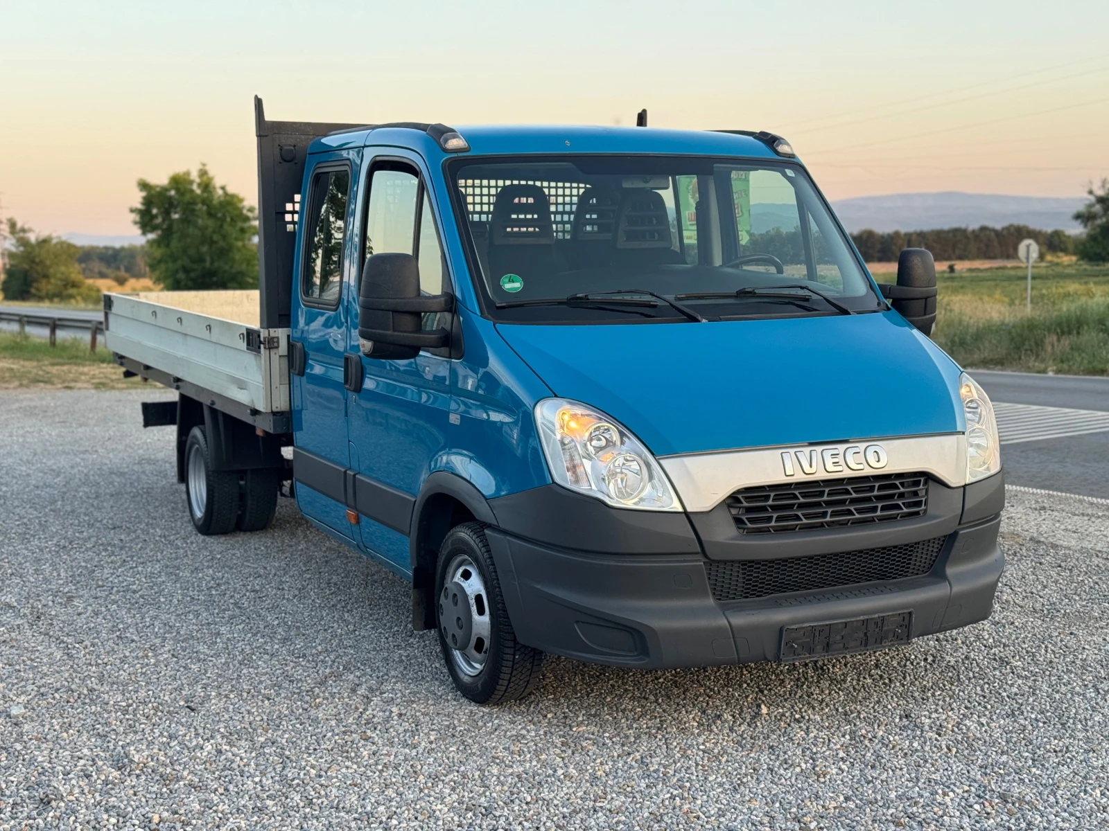 Iveco Daily 35c13* Бордови* Климатик* 6ск* 7 местен * до 3.5т*, снимка 3 - Бусове и автобуси - 55105435
