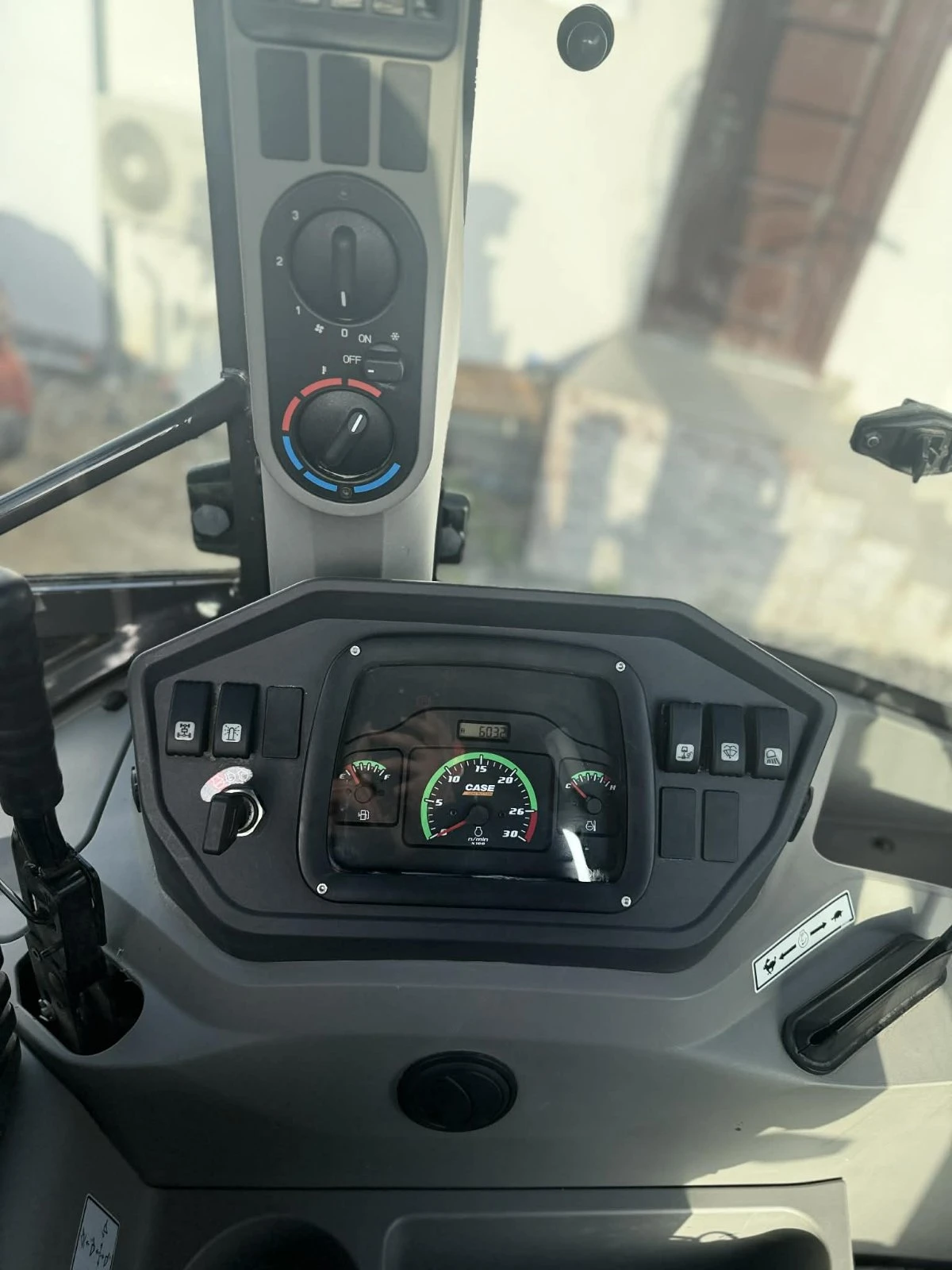 ����� Case 570SV | Mobile.bg � ����������� 5