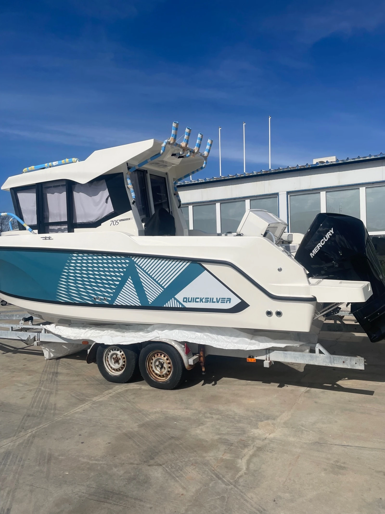 Лодка Quicksilver 705 Pilothouse  - изображение 5