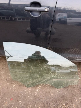 Opel Corsa F 2022г предно дясно стъкло, снимка 1