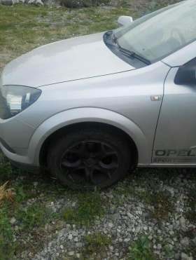 Калник ляв Опел Астра Н кабрио