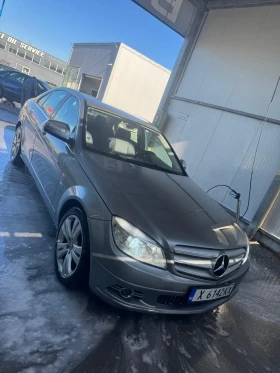  Mercedes-Benz 220