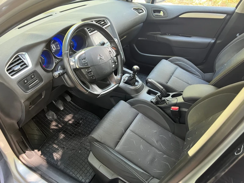 Citroen C4 1.6hdi, Нави , 6 скорости, снимка 8 - Автомобили и джипове - 46820678