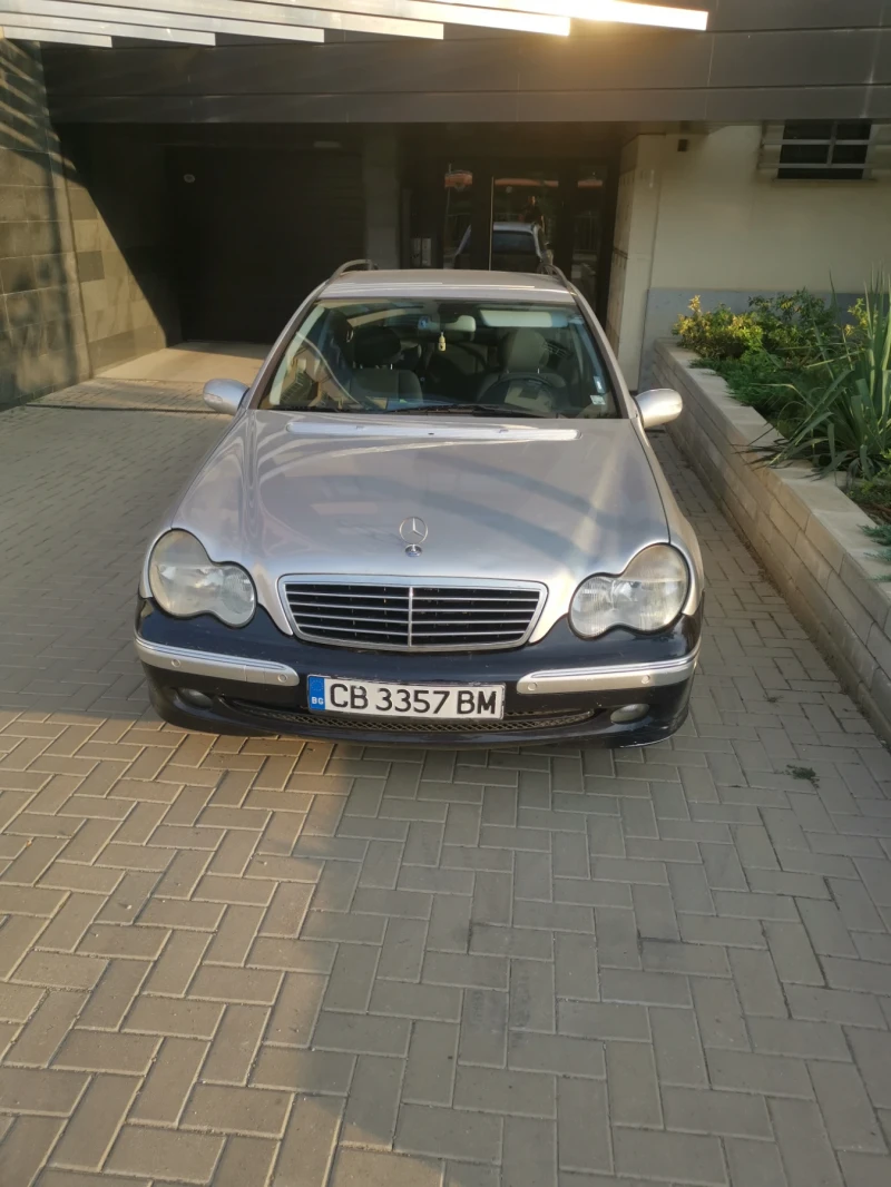 Mercedes-Benz C 200, снимка 4 - Автомобили и джипове - 47276958