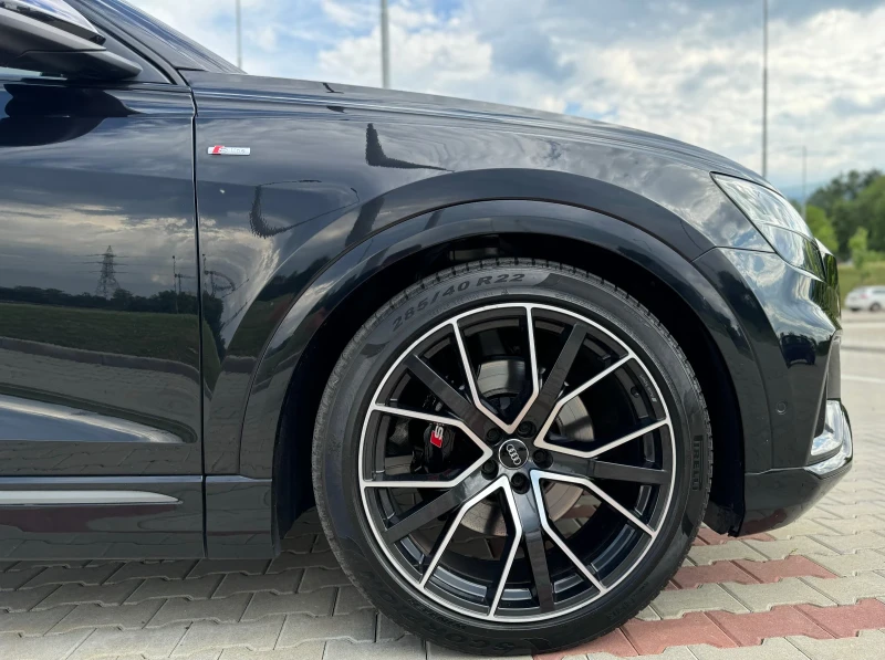 Audi Q8 5.0TDI S LINE КАТО НОВА, снимка 4 - Автомобили и джипове - 47428645