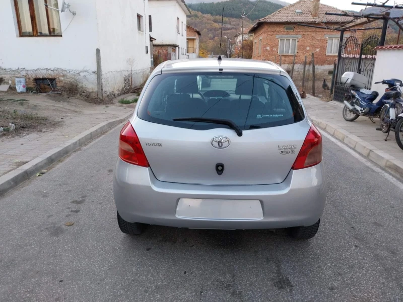 Toyota Yaris, снимка 4 - Автомобили и джипове - 48425300