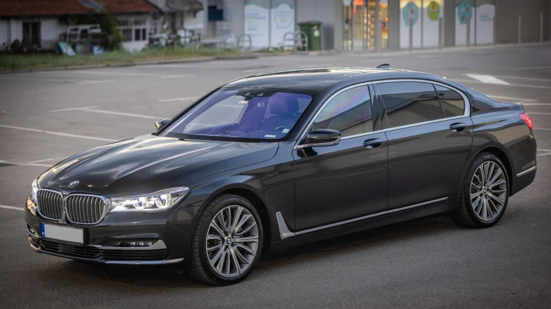 BMW 740 B&W/LASER/ЧАСТНА, снимка 7 - Автомобили и джипове - 51290192