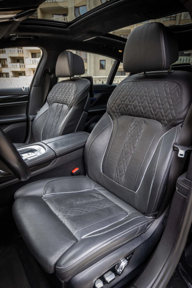 BMW 740 B&W/LASER/ЧАСТНА, снимка 12 - Автомобили и джипове - 51290192