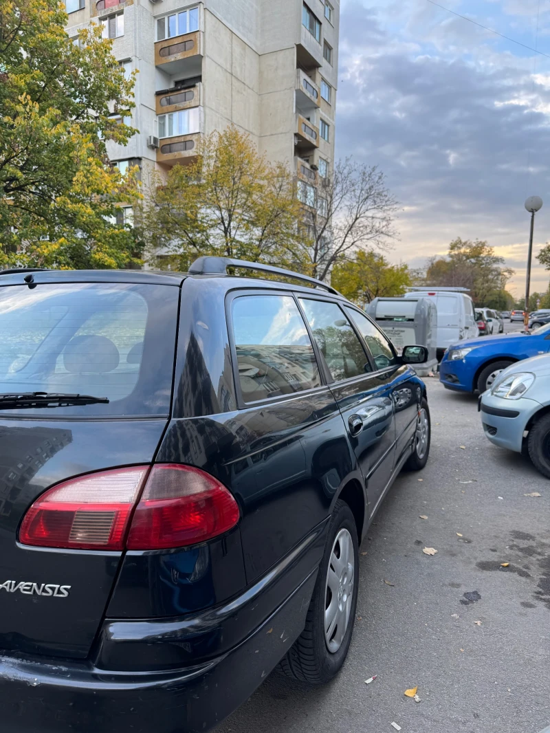 Toyota Avensis, снимка 4 - Автомобили и джипове - 52281681