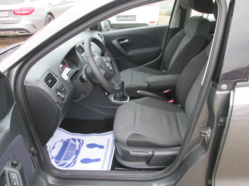 VW Polo 1.6TDI 105kc, снимка 10 - Автомобили и джипове - 52989563