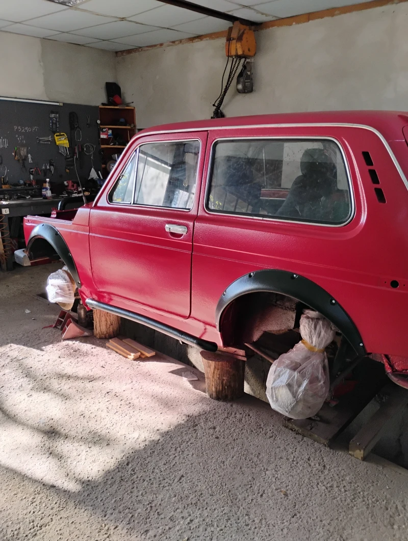 Lada Niva, снимка 11 - Автомобили и джипове - 53000997