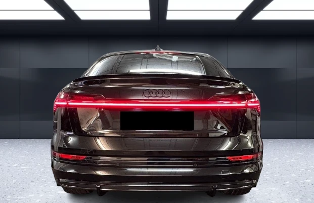 Audi E-Tron Sportback 55 Quattro = S-line = Гаранция, снимка 3 - Автомобили и джипове - 52739863