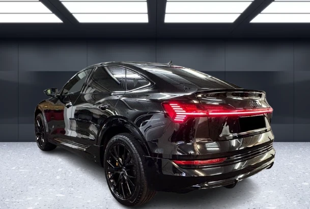 Audi E-Tron Sportback 55 Quattro = S-line = Гаранция, снимка 2 - Автомобили и джипове - 52739863