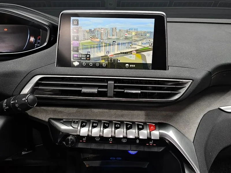 Peugeot 3008 1.6 BlueHDI, снимка 14 - Автомобили и джипове - 54298758