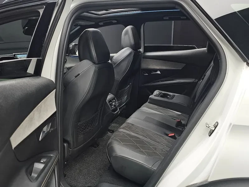 Peugeot 3008 1.6 BlueHDI, снимка 12 - Автомобили и джипове - 54298758