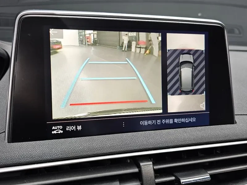 Peugeot 3008 1.6 BlueHDI, снимка 15 - Автомобили и джипове - 54298758