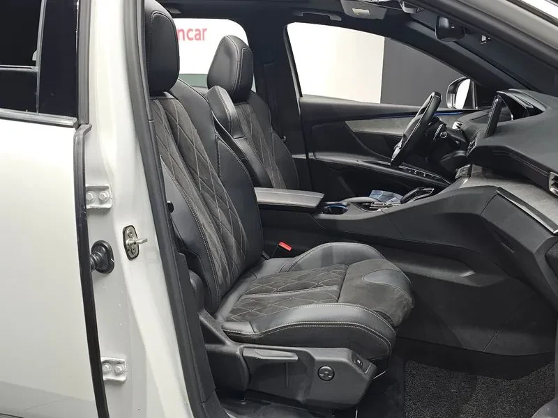 Peugeot 3008 1.6 BlueHDI, снимка 10 - Автомобили и джипове - 54298758