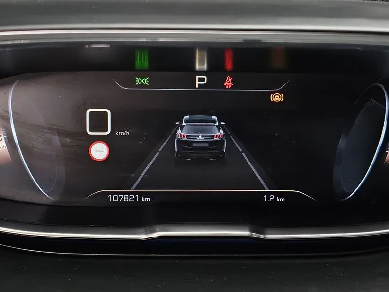 Peugeot 3008 1.6 BlueHDI, снимка 8 - Автомобили и джипове - 54298758