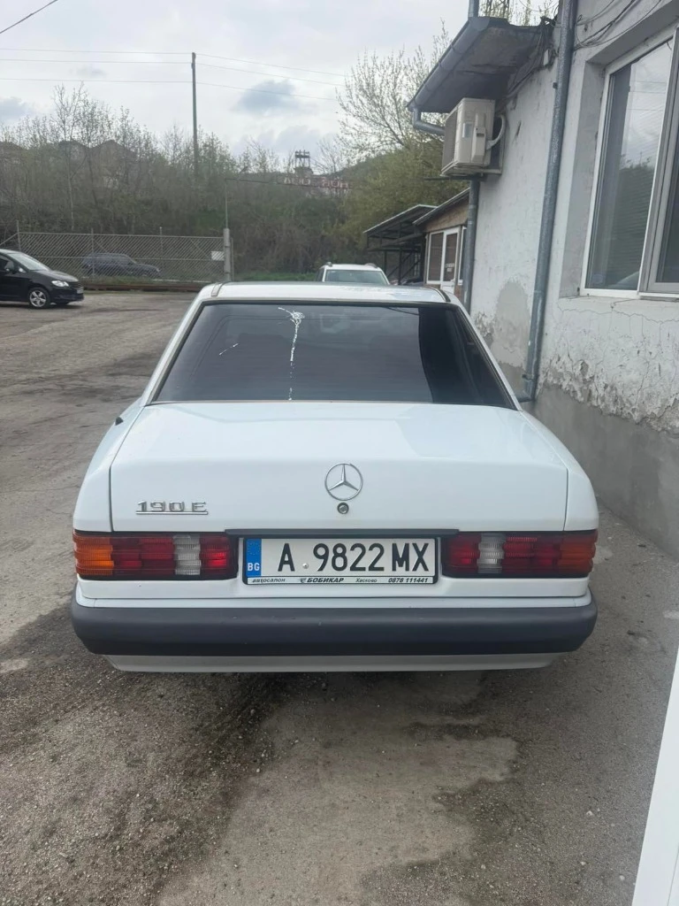 Mercedes-Benz 190, снимка 4 - Автомобили и джипове - 54366973
