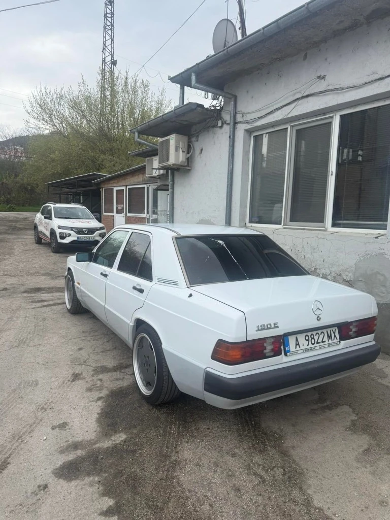 Mercedes-Benz 190, снимка 5 - Автомобили и джипове - 54366973
