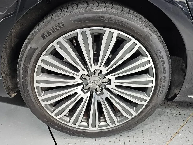 Audi A8 60 Tfsi Quattro, снимка 5 - Автомобили и джипове - 55389869
