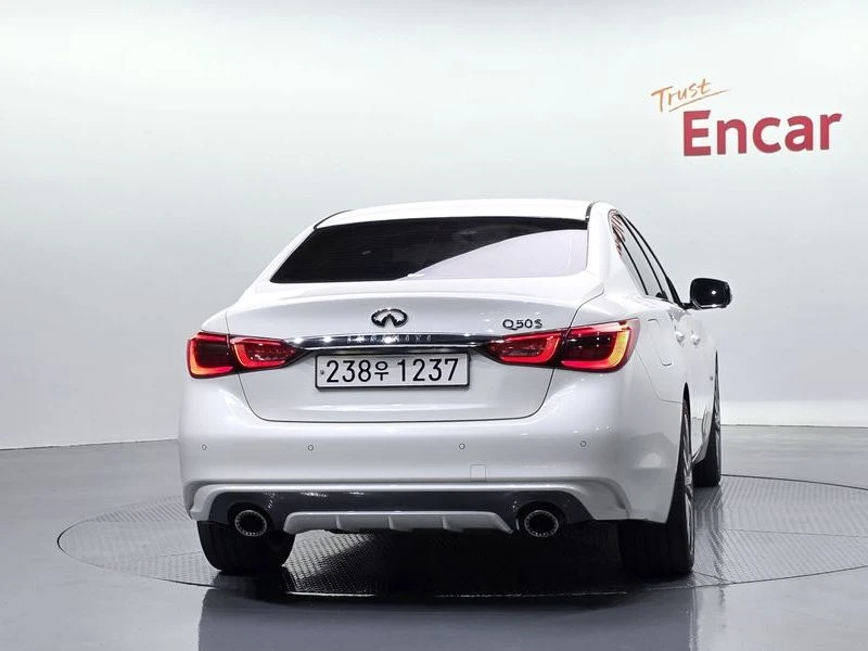 Infiniti Q50 3.0 Automatic, снимка 4 - Автомобили и джипове - 55597677