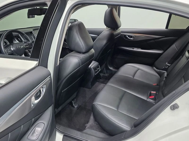 Infiniti Q50 3.0 Automatic, снимка 16 - Автомобили и джипове - 55597677