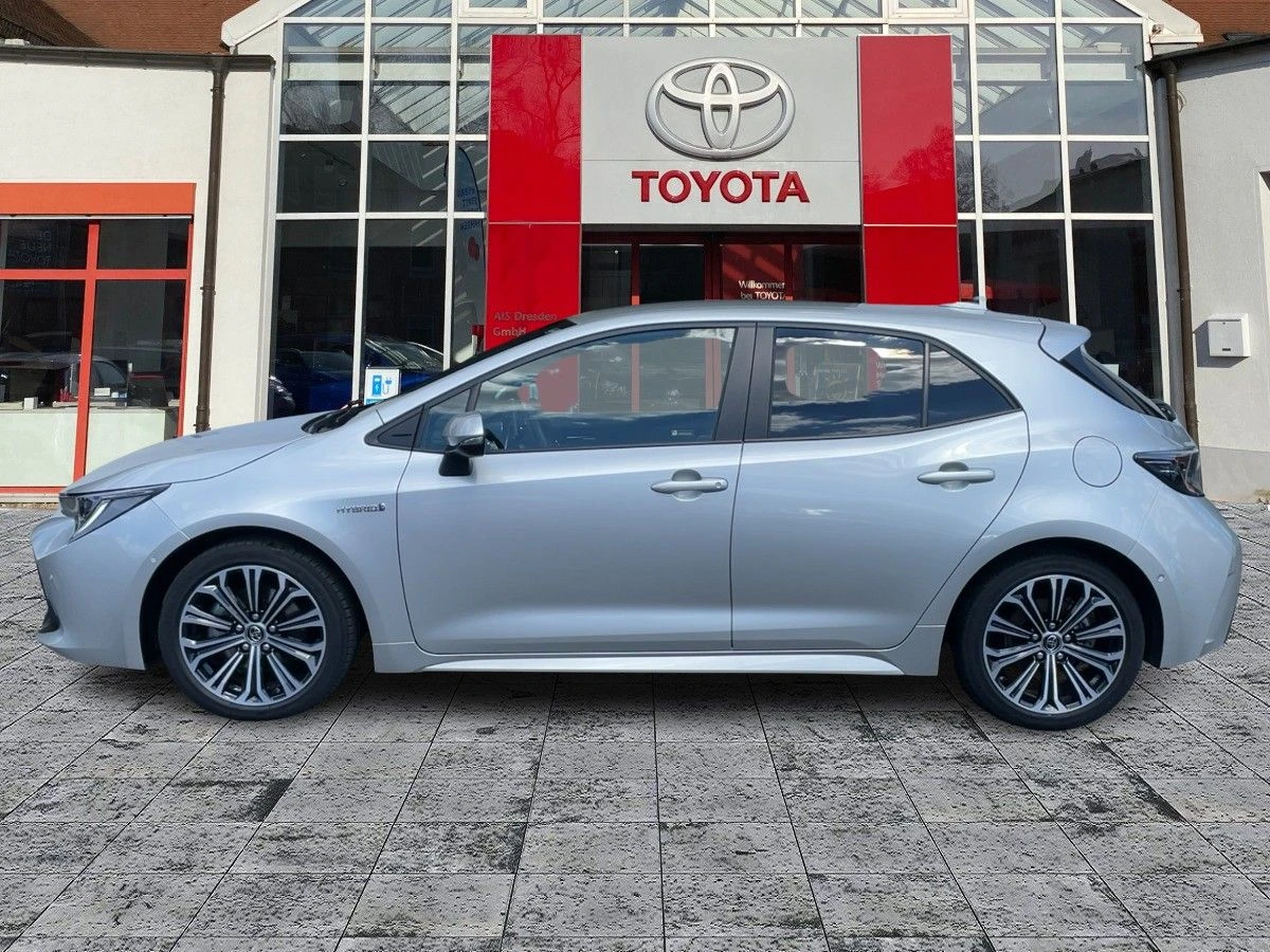 Toyota Corolla 2.0 Hybrid Club* Tech-Package - изображение 2