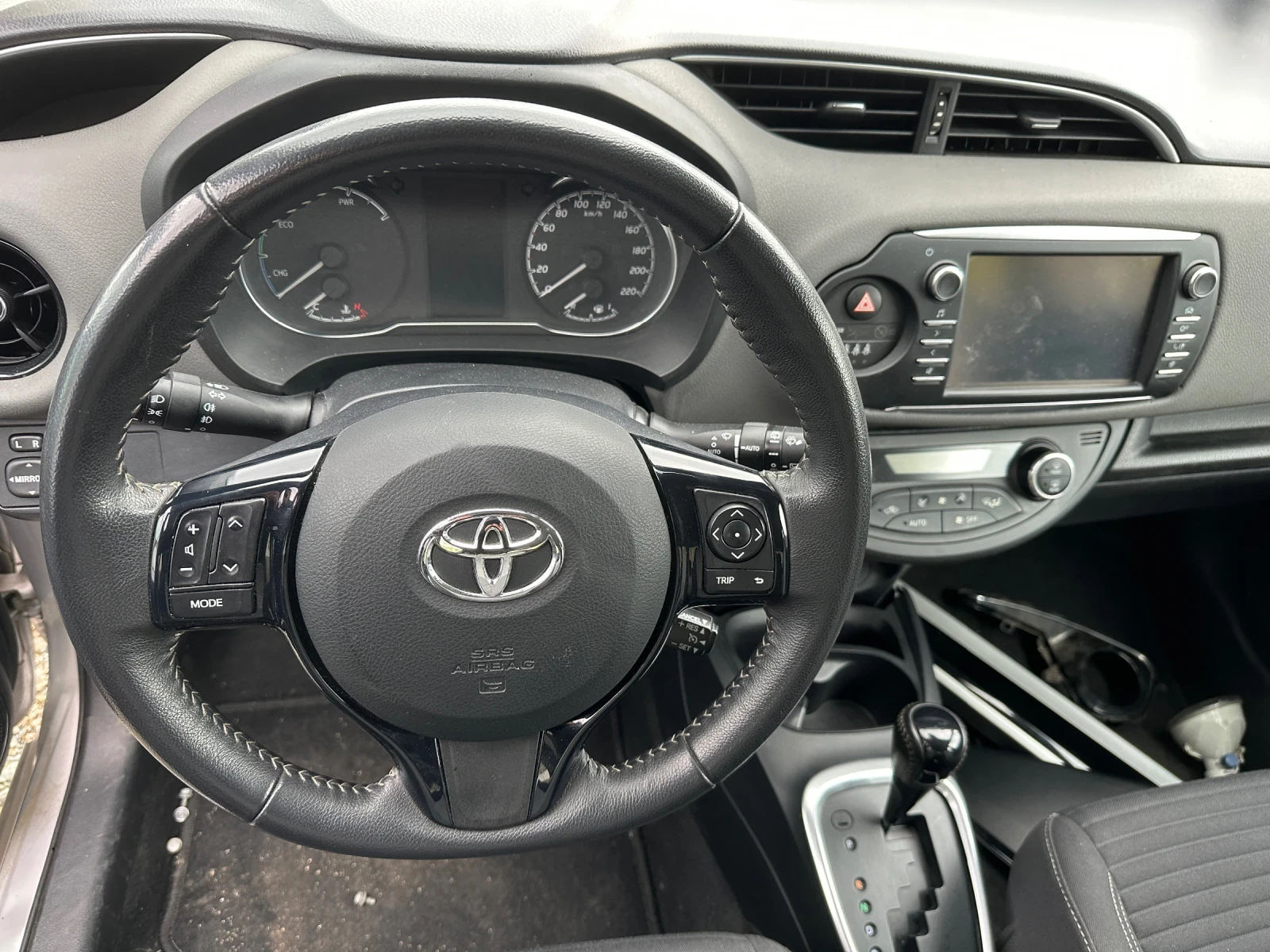 Toyota Yaris 1.5 hybrid 100 кс На части! - изображение 7