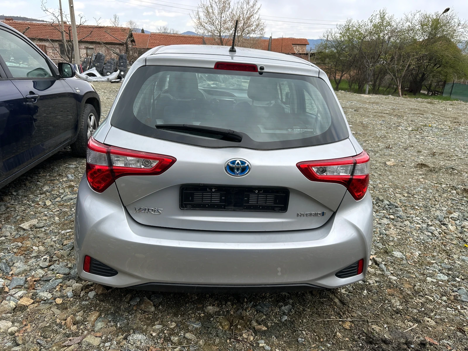 Toyota Yaris 1.5 hybrid 100 кс На части! - изображение 6