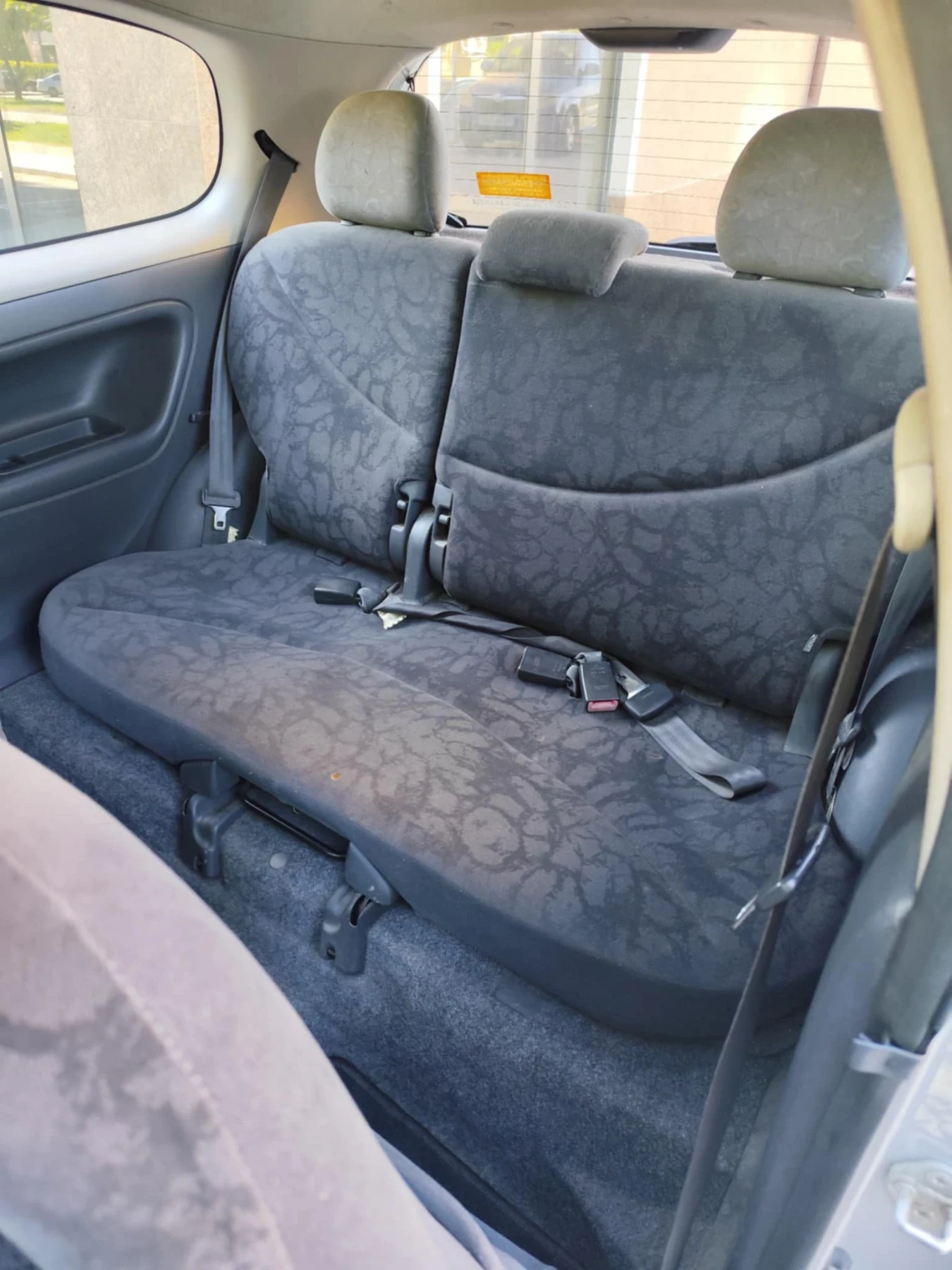 Toyota Yaris  - изображение 4