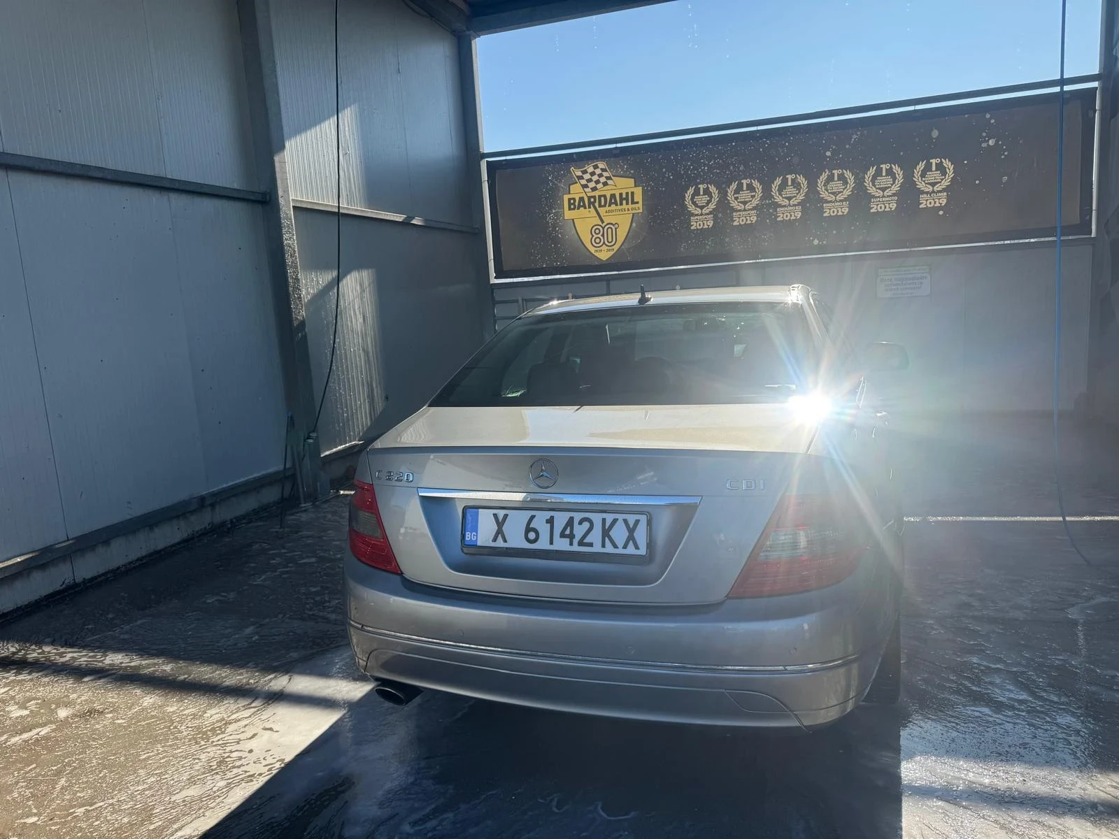 Mercedes-Benz 220  - изображение 7