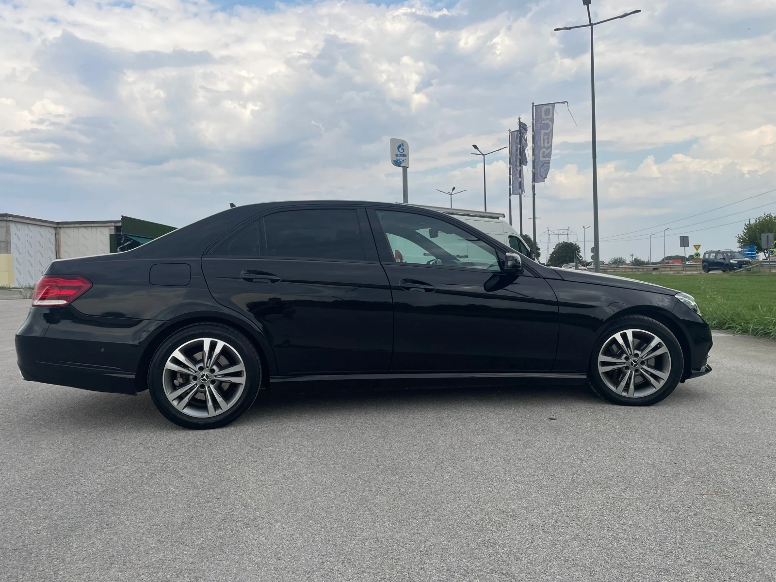 Mercedes-Benz E 350 4MATIC - изображение 4