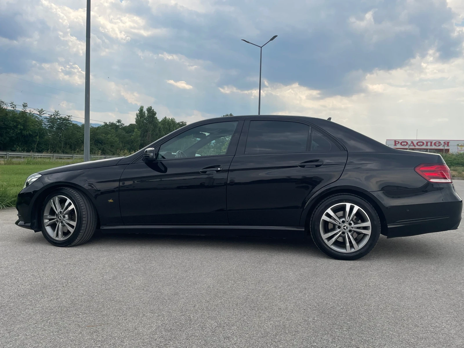 Mercedes-Benz E 350 4MATIC - изображение 5