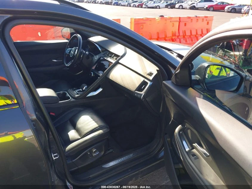 Jaguar E-pace 2.0L I-4 DI, DOHC, VVT, TURBO, 296HP All Wheel | Mobile.bg   12