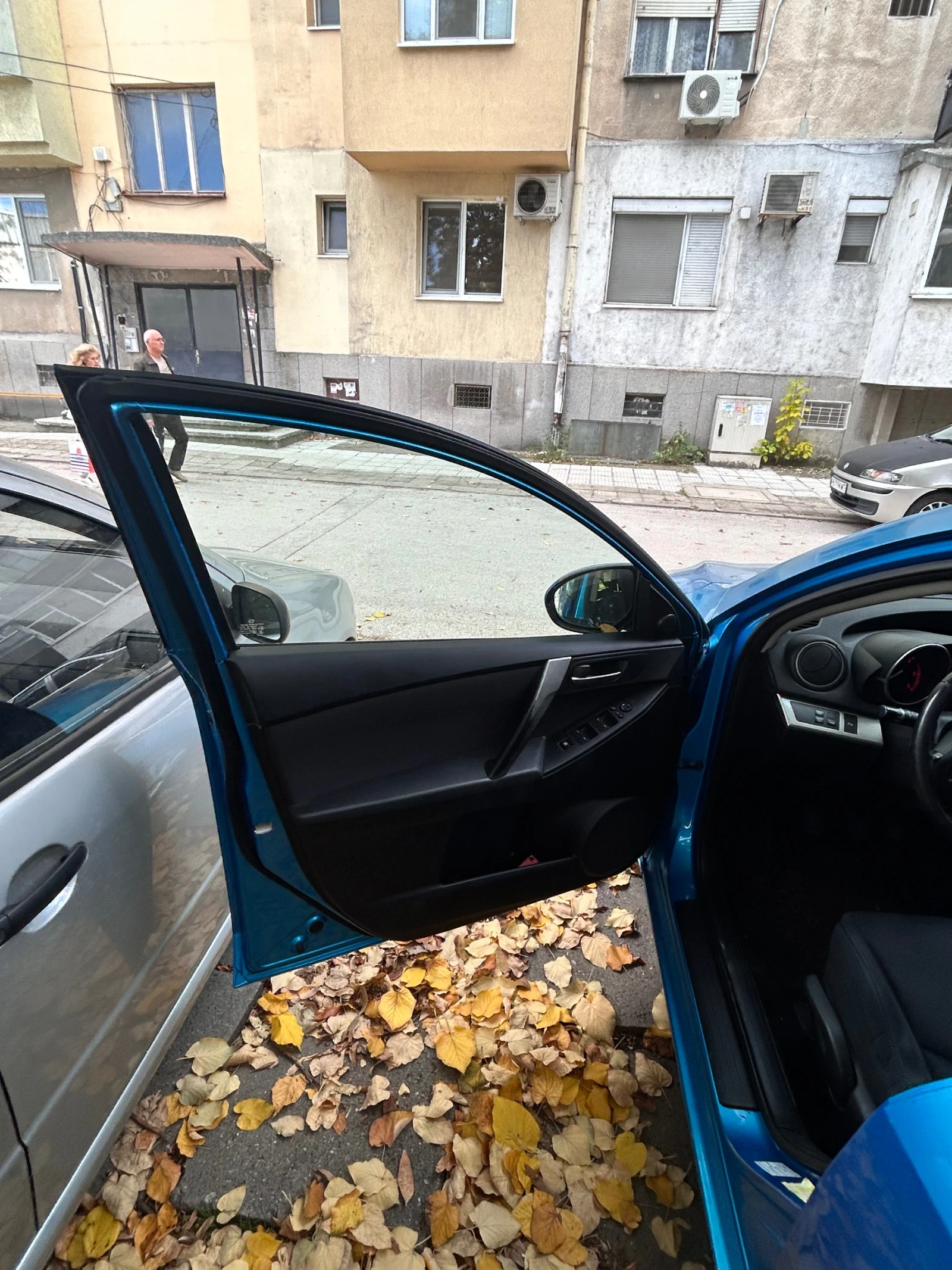 Mazda 3  - изображение 10