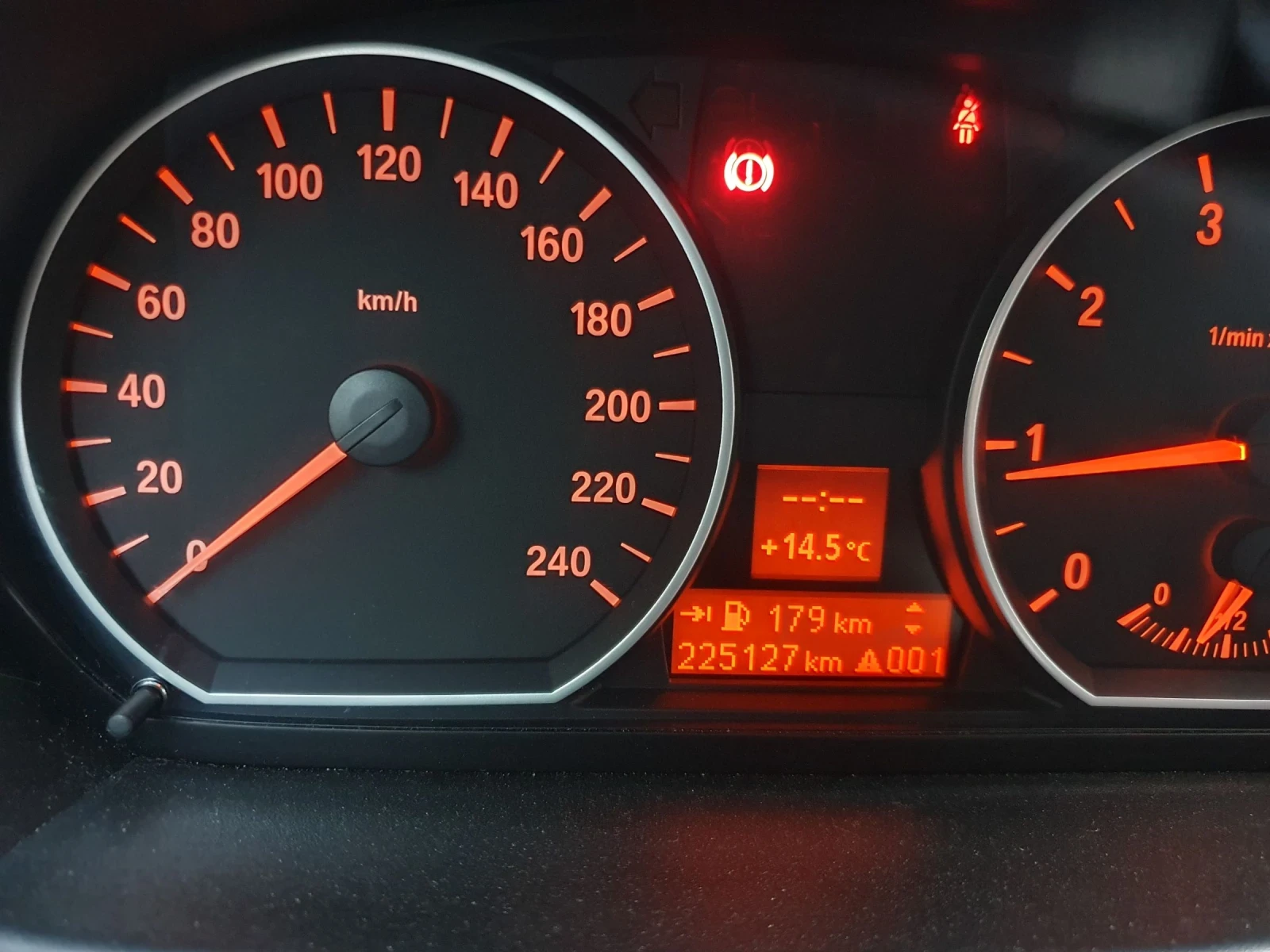 BMW 116 FACE FULLL NAVI KAMERA PODGREV 2011 | Mobile.bg   14