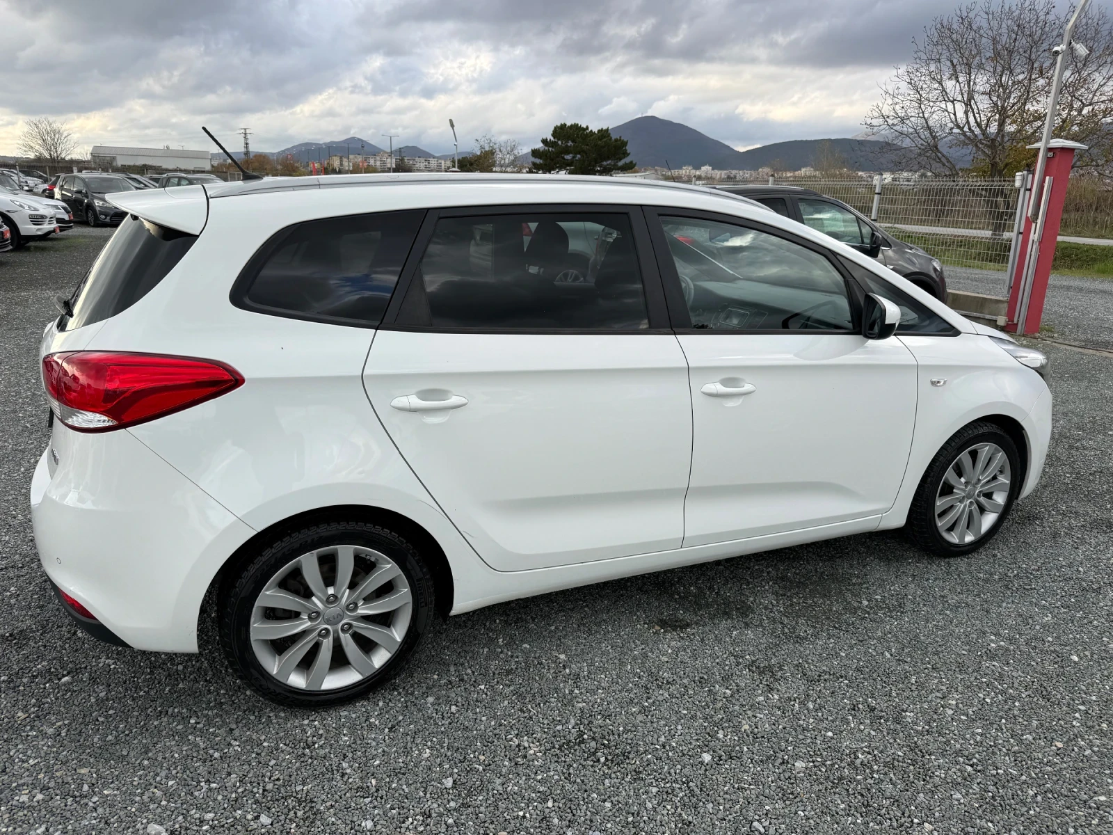 Kia Carens (KATO ) | Mobile.bg   5