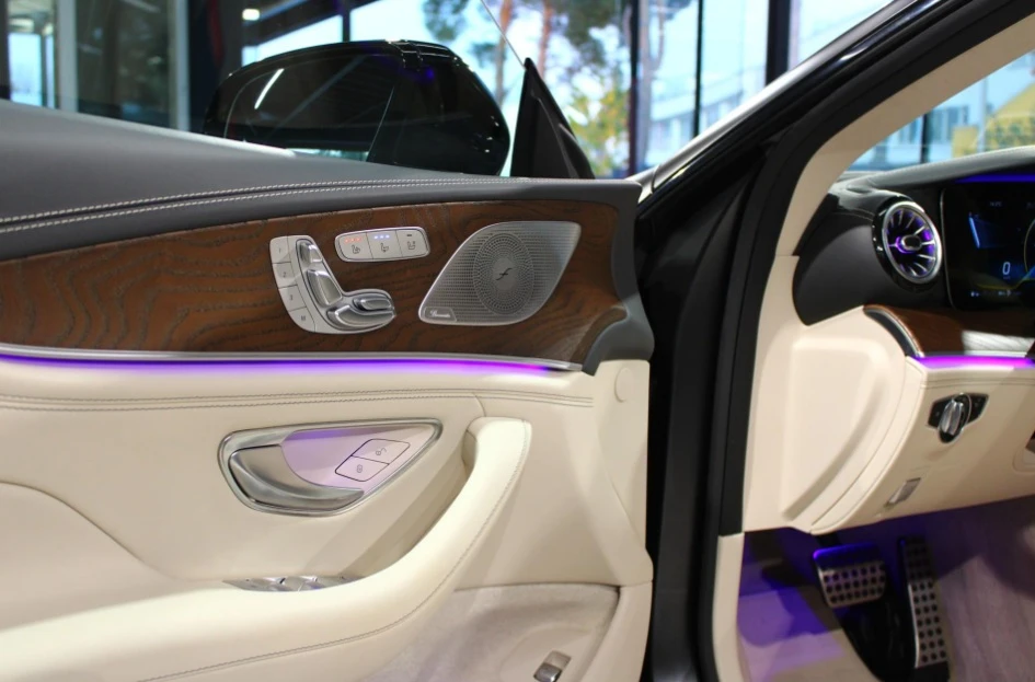 Mercedes-Benz AMG GT 53 4Matic+ 4-Door Coupe - изображение 9