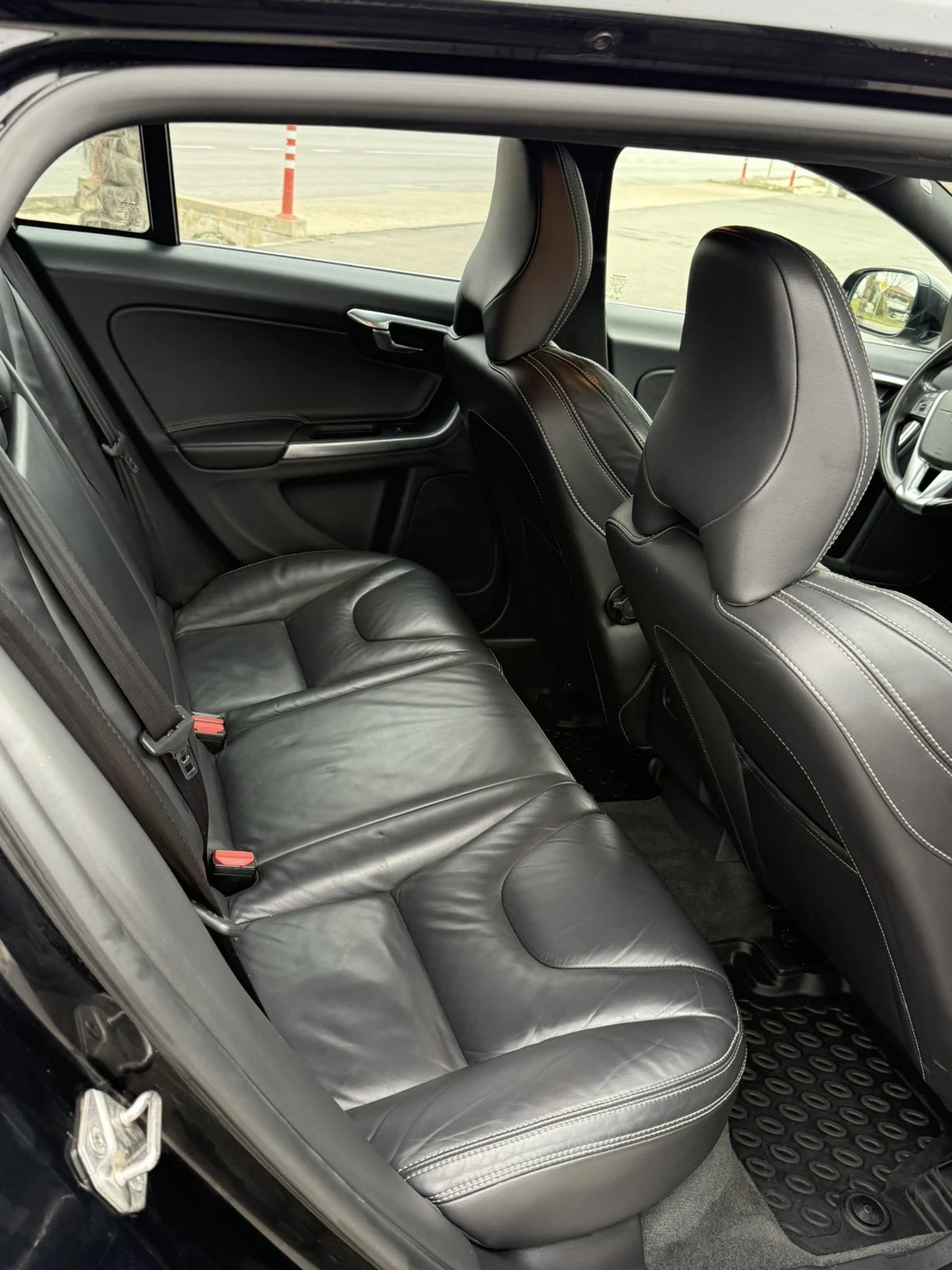 Volvo V60 2.4 D6 AWD Plug-In Hybrid FULL OPTIONS POLESTAR   | Mobile.bg � ����������� 9