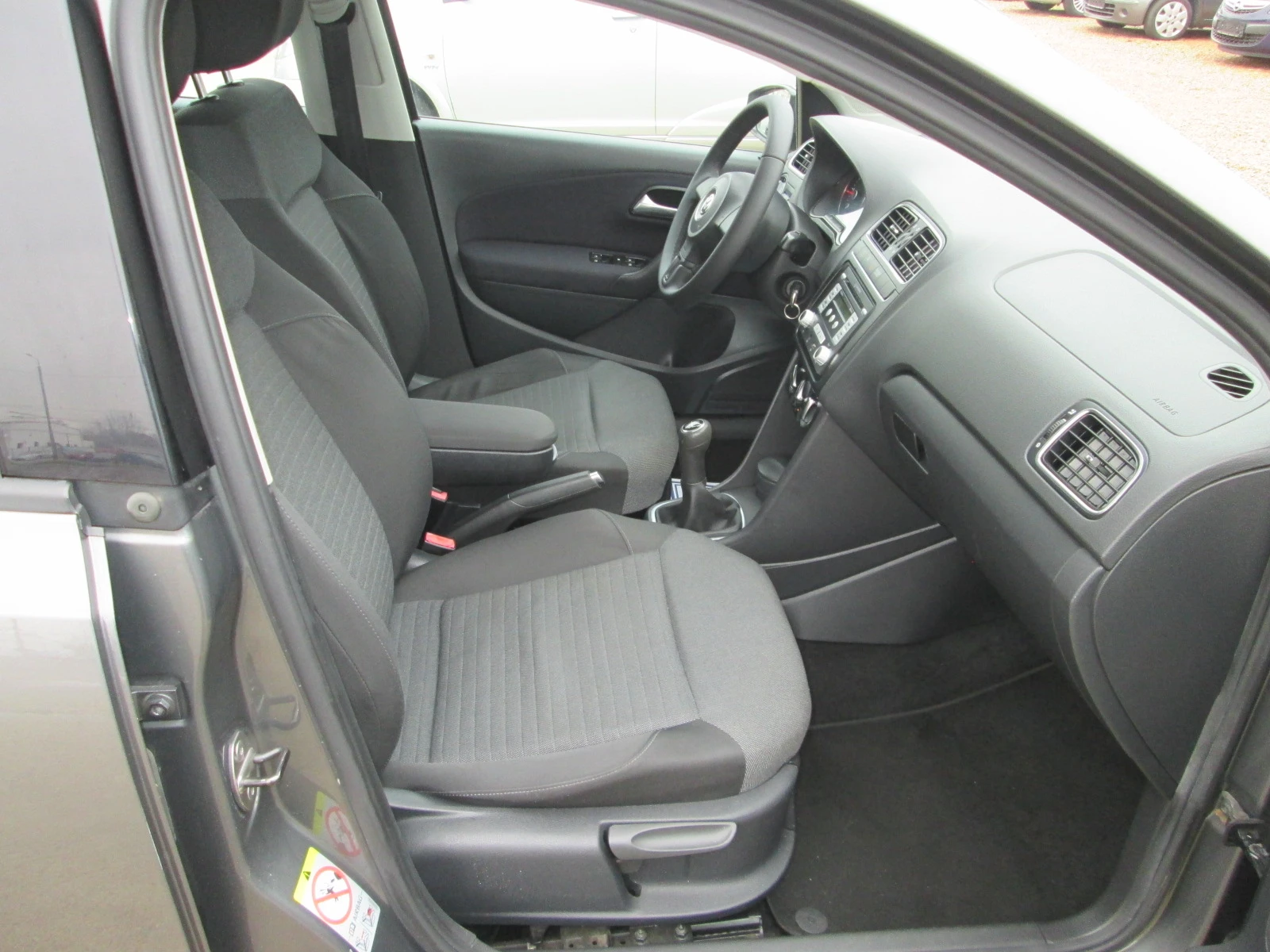 VW Polo 1.6TDI 105kc | Mobile.bg � ����������� 16