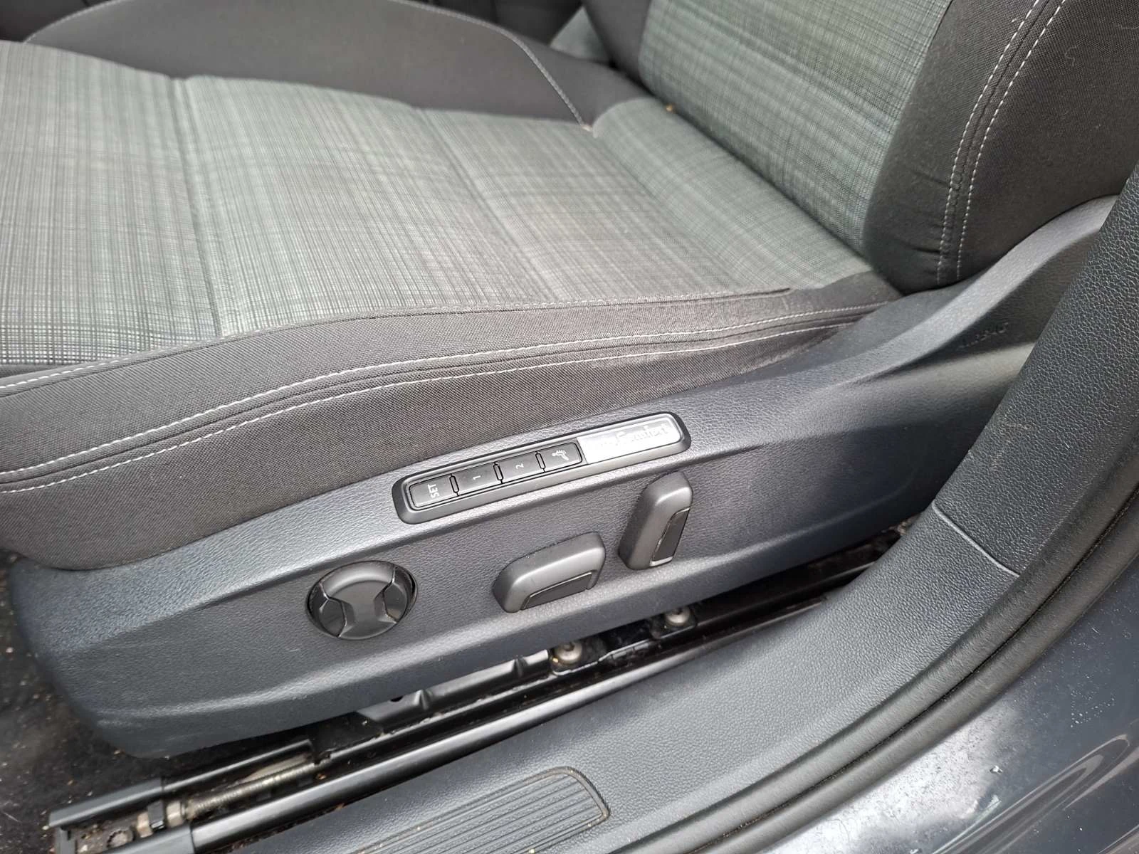 VW Passat 2.0TDI/190�.�./FACE/N1/���/������ | Mobile.bg � ����������� 4